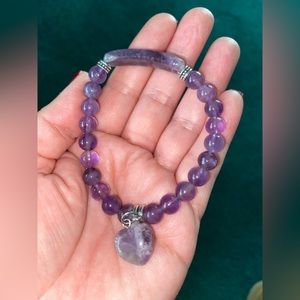Natural amethyst stretch bracket 8mm stone great for Christmas